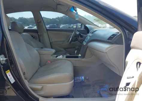 2009 Toyota Camry Le z USA, uszkodzony, nr VIN 4T1BE46K49U855599